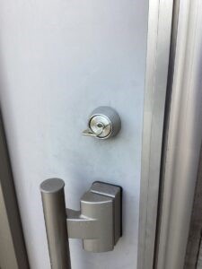 名古屋で鍵が抜けない原因と対処法｜鍵交換の判断ポイントの画像